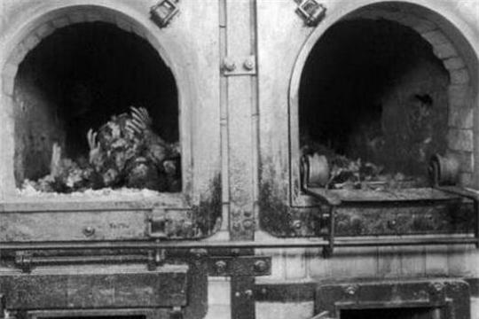 纳粹集中营的焚尸炉,百万犹太人在此化为灰烬