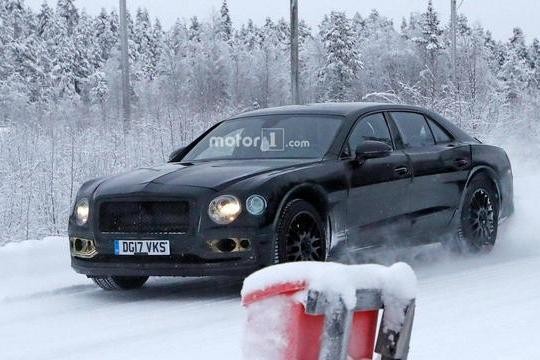 新一代宾利飞驰谍照曝光，现身白色冰雪瑞典