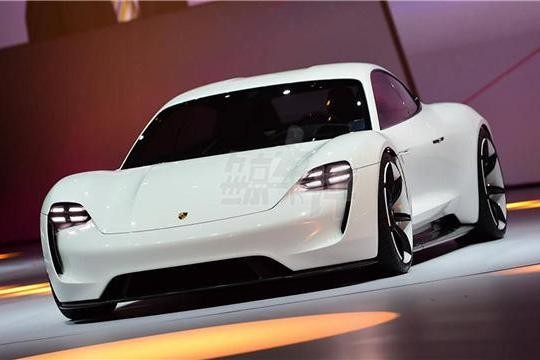 保时捷全新电动跑车确定量产，造型科幻感增强，或挑战特斯拉！