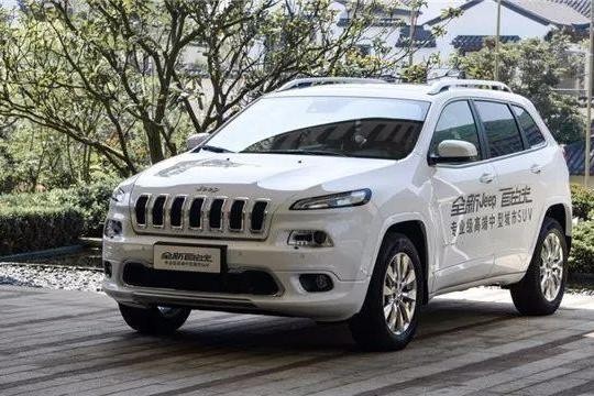 新款自由光官图发布，丑爆的大灯终于换了！