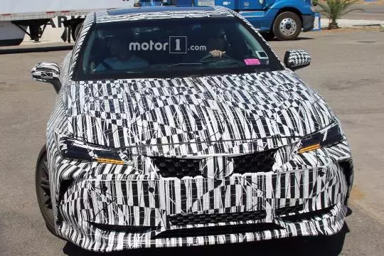 新款丰田亚洲龙引入国产？能弥补没有锐志的悲伤吗？