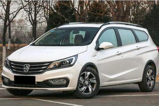 预算6万，宝骏的新车和十年车龄的帕萨特，选哪个？