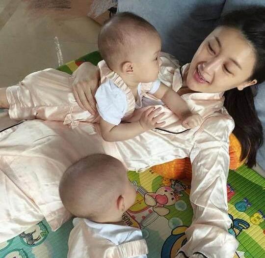 谢娜生双胞胎女儿,还有这些明星也生双胞胎,他