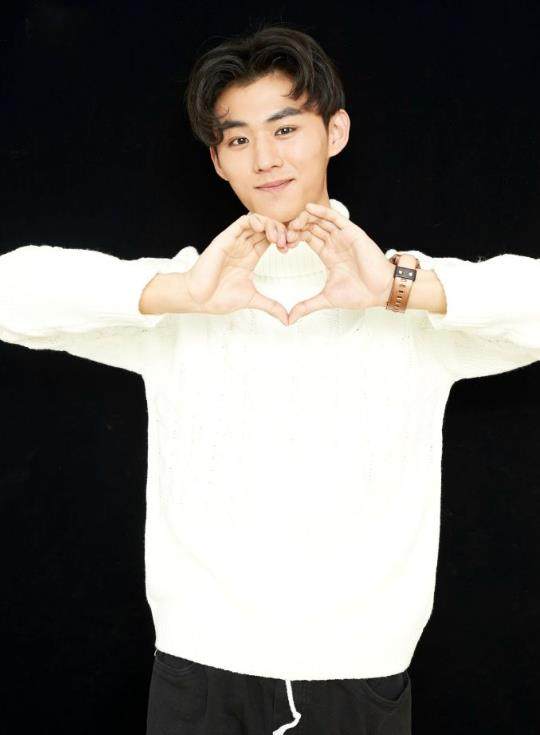 他是华谊力捧的小生,参加《偶像练习生》连ba