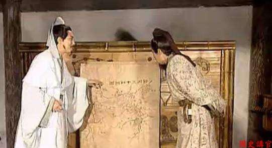 刘备三顾茅庐请诸葛亮出山，已埋下一个伏笔，注定蜀国第一个灭亡