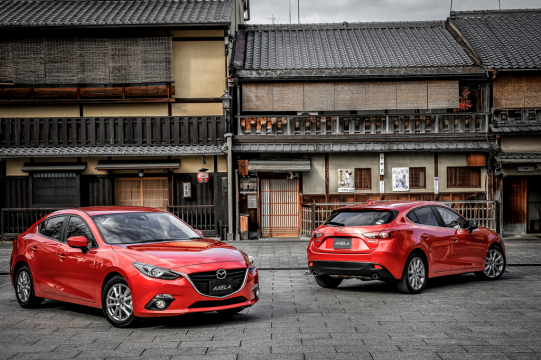 辛苦多年攒够10万，“百花丛中”最终选择了这款车，越开越喜欢！