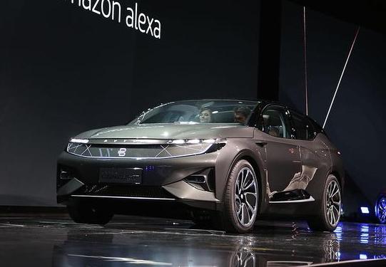 买50寸大屏送汽车!拜腾BYTON Concept美国C