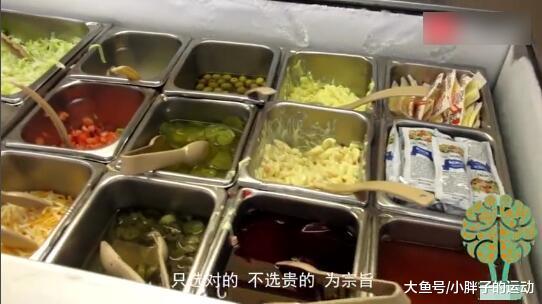 街头15元的自助餐不亏本?原来店老板炖做法大全家常菜营养的猪脚图片
