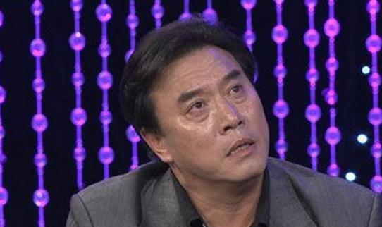 张光北同学，誉为黄金配角，妻子重病不离不弃，被观众称为好丈夫