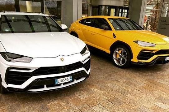 没有对比就没有伤害，最快SUV上路，国内313万国外却只要115万元