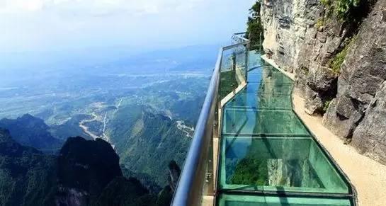 世界最危险的3处玻璃桥,全在中国,玩的就是心
