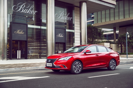 六年磨一剑！ 试驾“全优生”长安第二代逸动