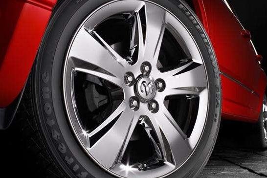 全球最好的四大轮胎品牌，米其林第一，看看你的爱车是哪一款呢？