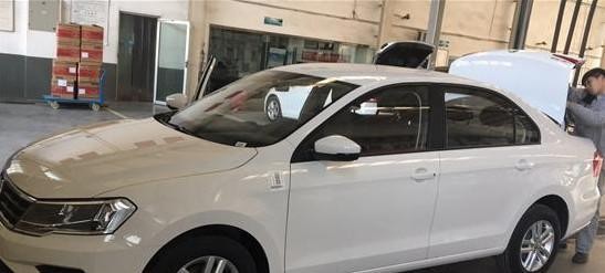 垃圾“销量王”, 提车10天就趴窝, 4S店: 发动机卡死!