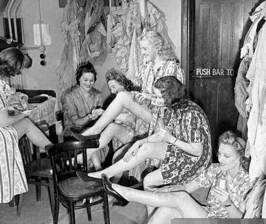 暗娼一度成为苏联寡妇的代名词,让人既兴奋又