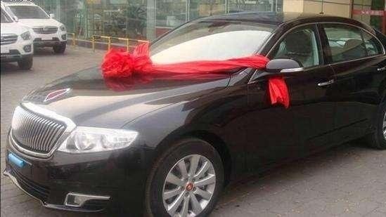 90后小伙说服家人不买日系车，花28万买国产红旗H7