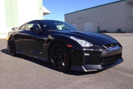 东瀛战神GTR，狂暴的动力，总让你有地板油的冲动