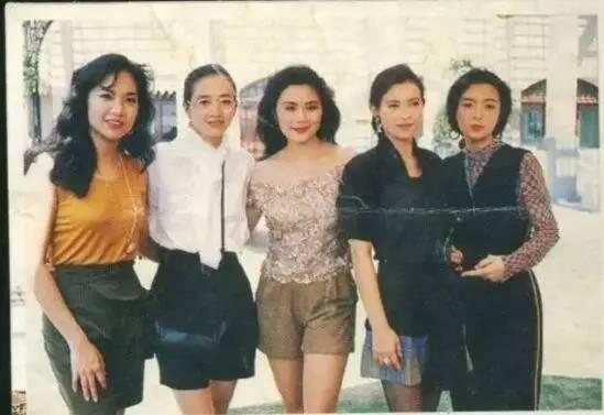 再来看张,梅艳芳,林建明,陈玉莲,和蓝洁瑛同框,自己看.