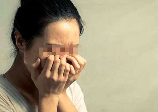被老总调教的_意大利女星被老总海滩