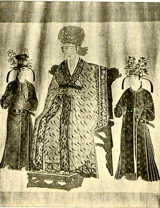 老照片:民国从沈阳故宫搬走的宝贝,香妃像等!