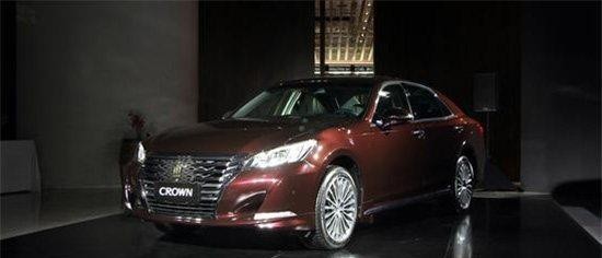 最新皇冠上市26.48万起售！配置不输奥迪A6L，你还考虑雅阁？