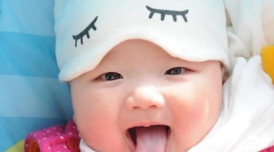 3岁男孩说话都听不清楚,检查时张开嘴后,医生