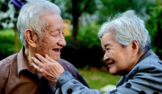 父母已年迈 如何投靠子女落户天津?