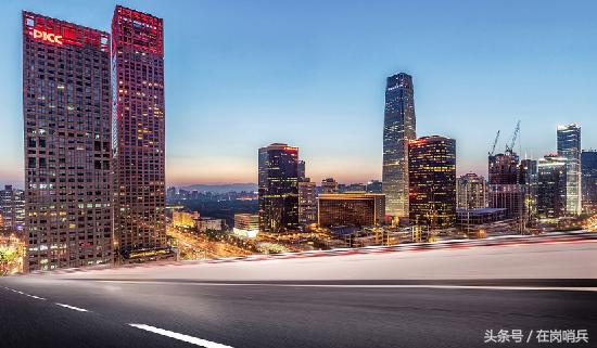 亢奋!中国核潜艇现身美国海岸!