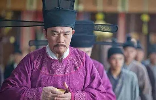 中国的纸币之父,成名后疯狂娶妻侍奉,最后众妻