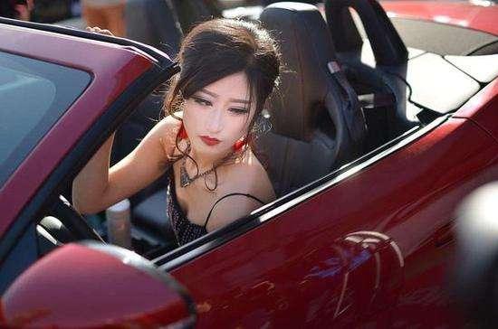 为何开豪车的美女, 都被误认为是小三?