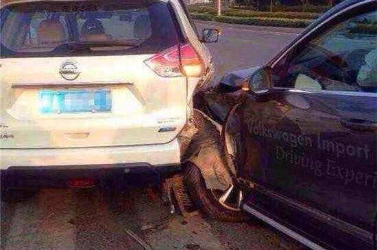 为什么追尾的车伤的更重，大众追尾日产损失惨重