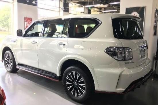 途乐中东版现车港口火热促销中