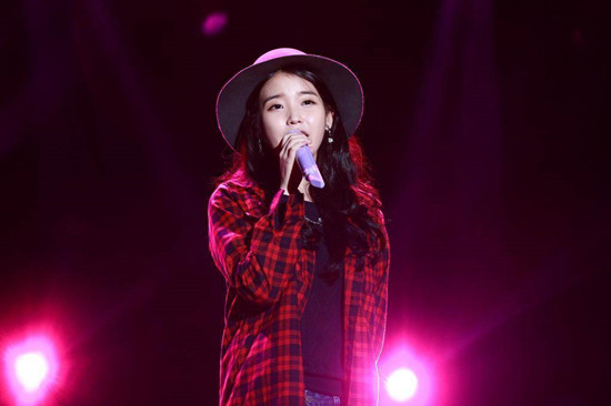 韩国数一数二的solo女歌手,第3位今年25岁但出