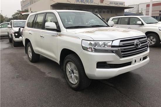 18款丰田兰德酷路泽4000新款六速双流水大灯