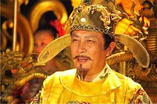 张国立张铁林唐国强三位皇帝同台谁最有气势一目了然