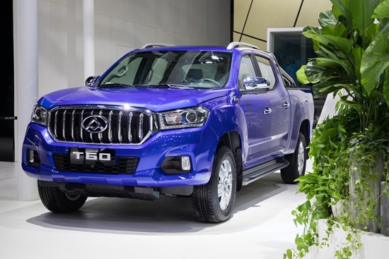 两翼并举、跨界发展 上汽大通燃料电池车FCV80、T60汽油版革新上市