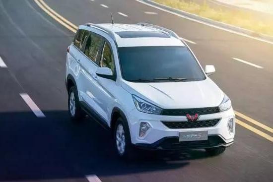 五菱宏光家族逆势领跑市场，背后的秘密武器竟然是......