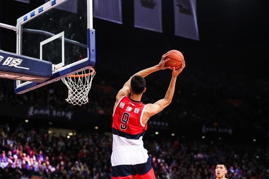 从平淡无味到星光闪闪 CBA全明星周末打出“诚意”