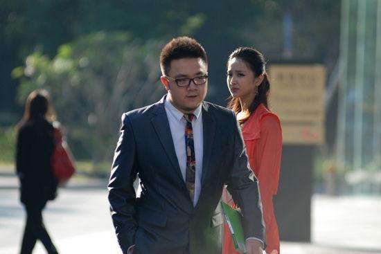 英达父亲英若诚去世, 不让亲儿子巴图参加, 徐帆悼念!