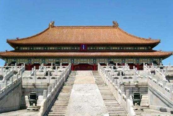 几十里秦淮河,六百年紫禁城,壮哉,南京北京,哪位