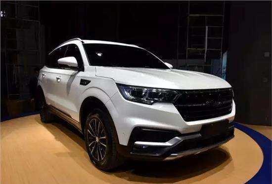 众泰终于让“喷子”闭嘴！车门一开惊艳全场，内饰秒杀哈弗H6