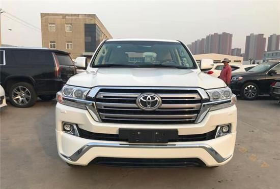 17款丰田兰德酷路泽4600中东版 全时四驱越野之王