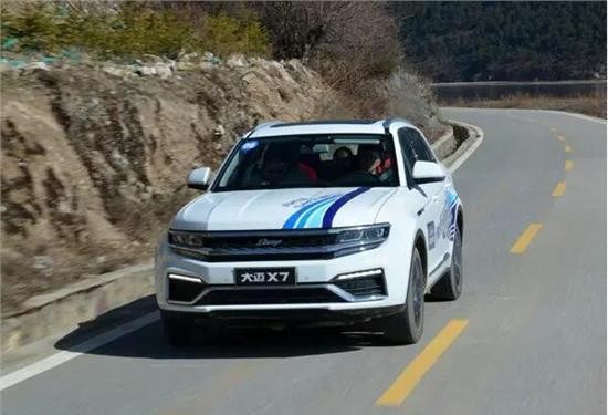 如何快速的从SUV车型后备箱里逃生