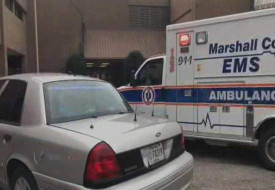 美肯塔基州高中枪击案致2死19伤 15岁射手将被控谋杀