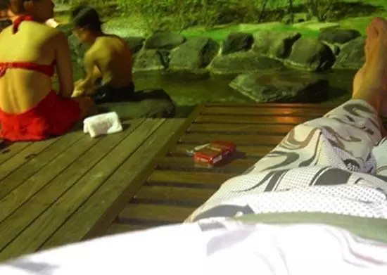好害羞！真实体验日本男女混浴温泉全过程