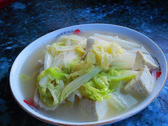 大白菜是抗癌能手，这两种大白菜不能吃会致癌，很多人在傻傻吃!