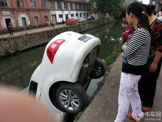 新手开什么车比较合适?