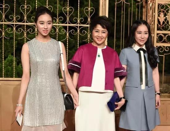 比起何猷君,他的母亲梁安琪才是人生赢家,比邓文迪更传奇的女人