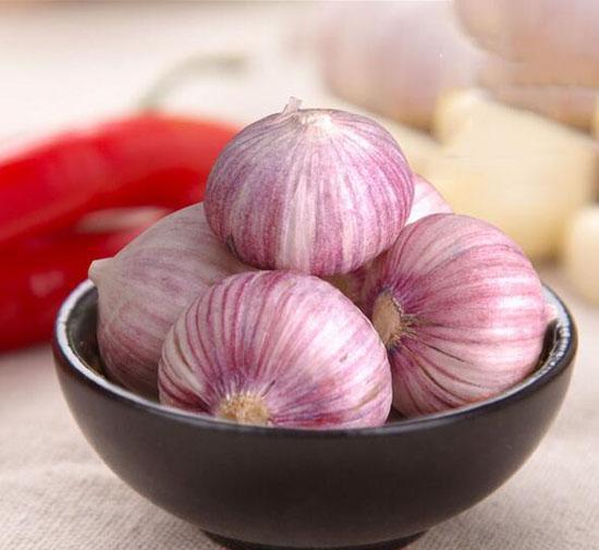 吃肉不吃蒜营养减一半,紫皮独头蒜营养价值高