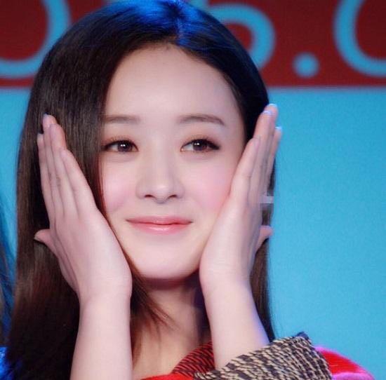 迪丽热巴的手比脸还好看,赵丽颖的胖嘟嘟,没想到刘涛